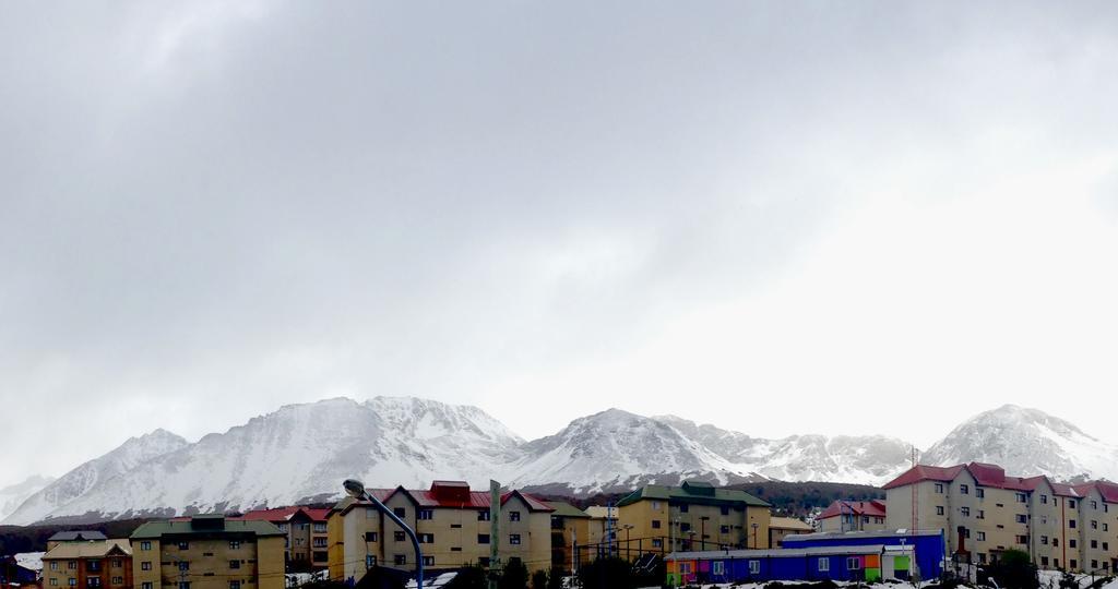Patagonia Austral Apartamentos Ushuaia Esterno foto